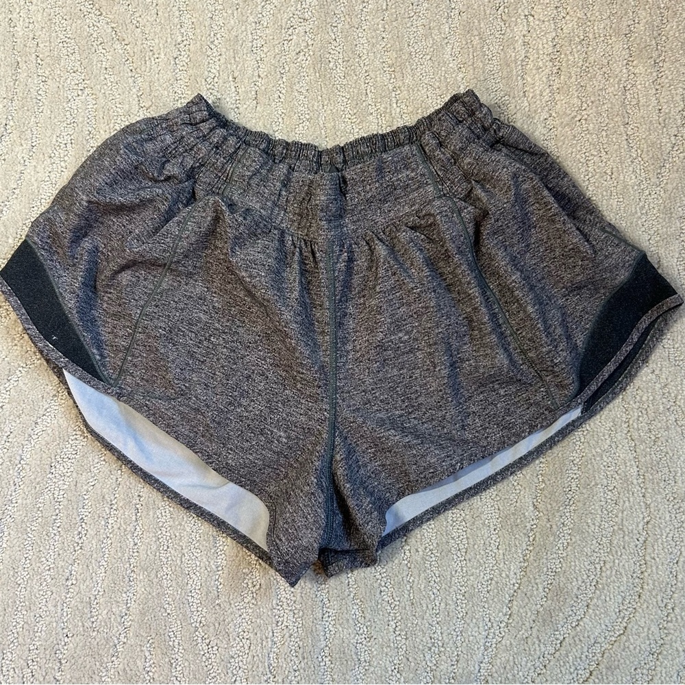Lululemon Hotty Hot Shorts 2.5 Heather Gray 12